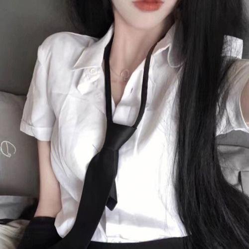 拿着手术刀的猎人